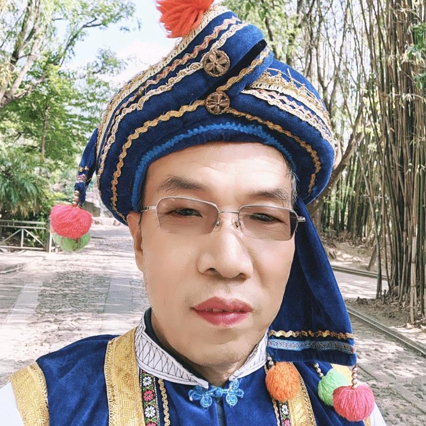 桃花哥（酷爱山歌 因你才桃醉）