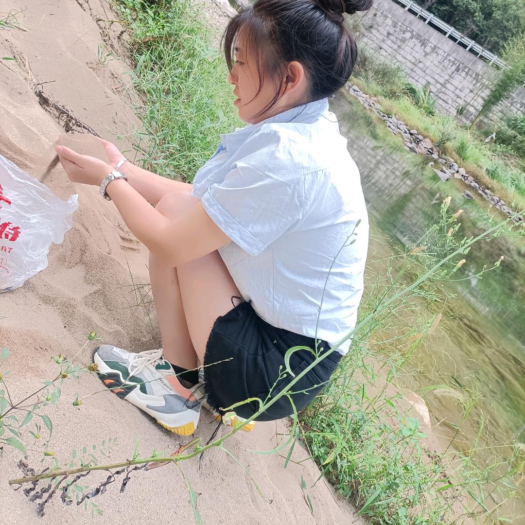 @ 艳艳