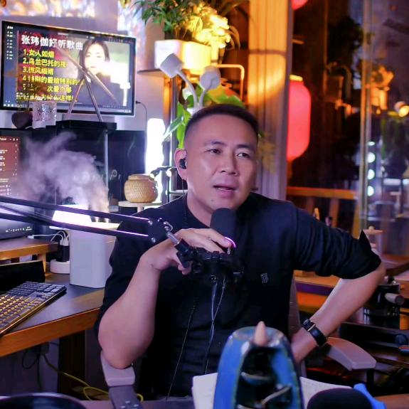 小君哥（聊天）