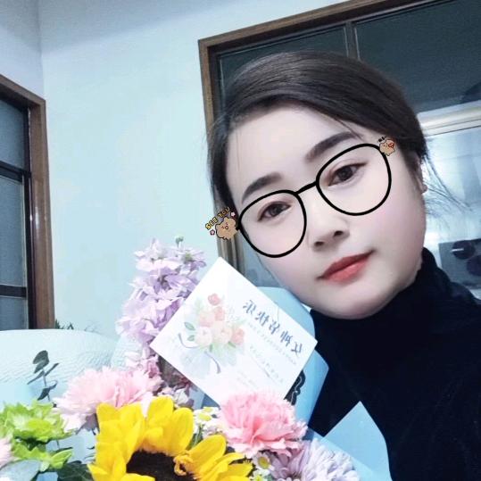 英子