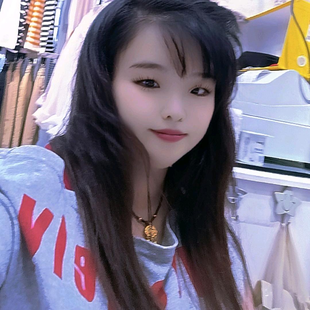 谋生谋爰的小魔女
