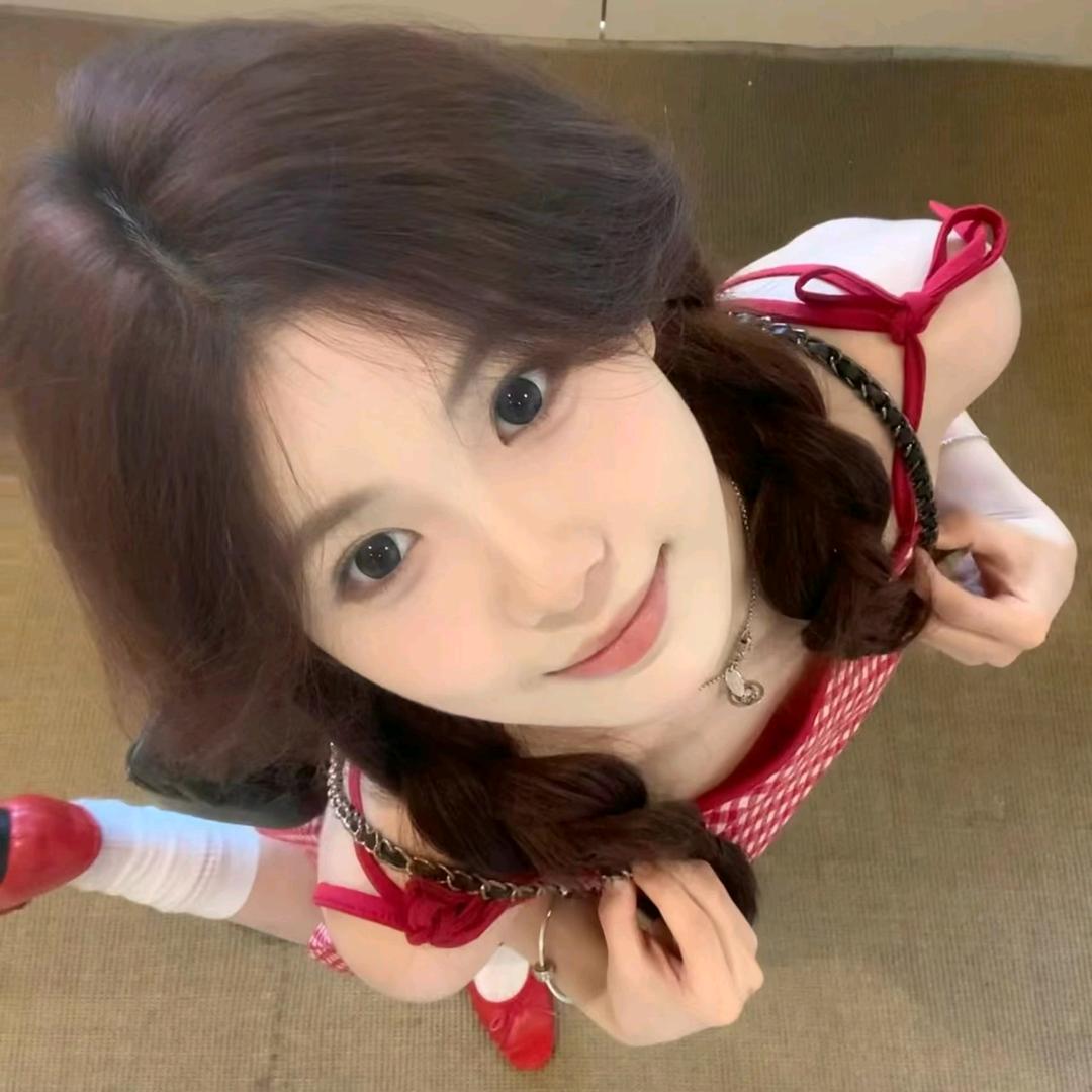 小u梨.