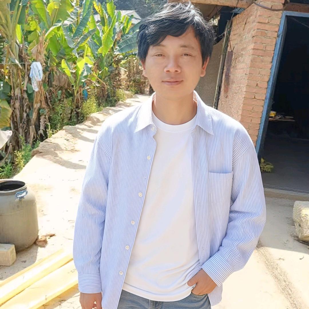 @李东云