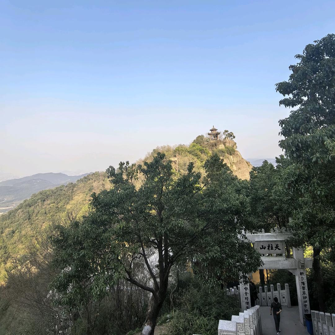 幕墙下单搬砖工