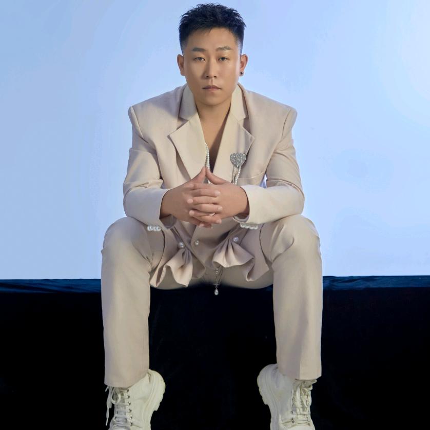 大庆  美发   曹宇