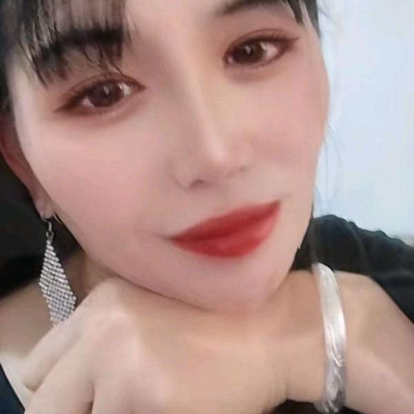 爱唱歌的丫头