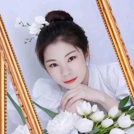 小乔丽人
