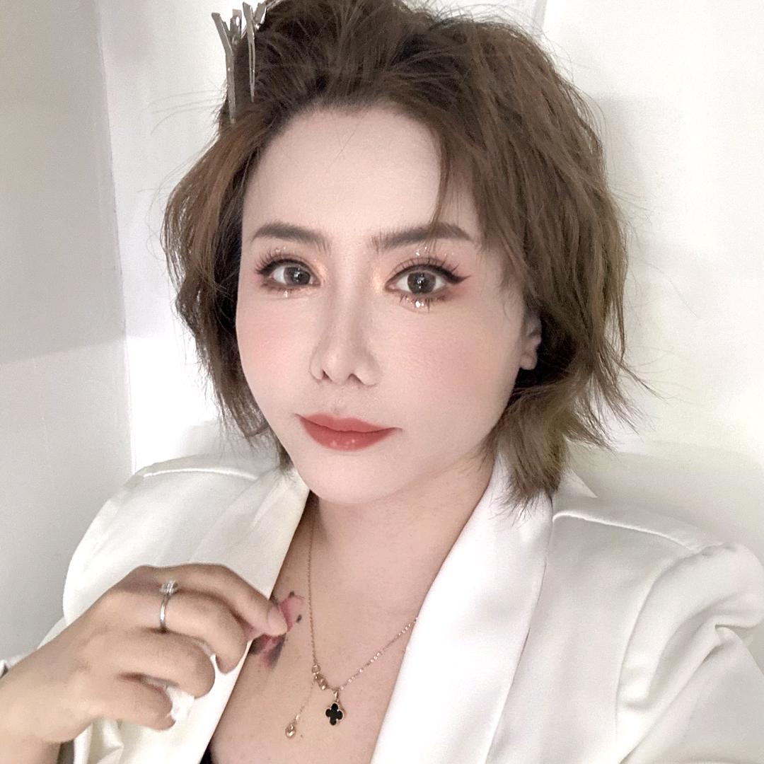 秭宜大码女装店