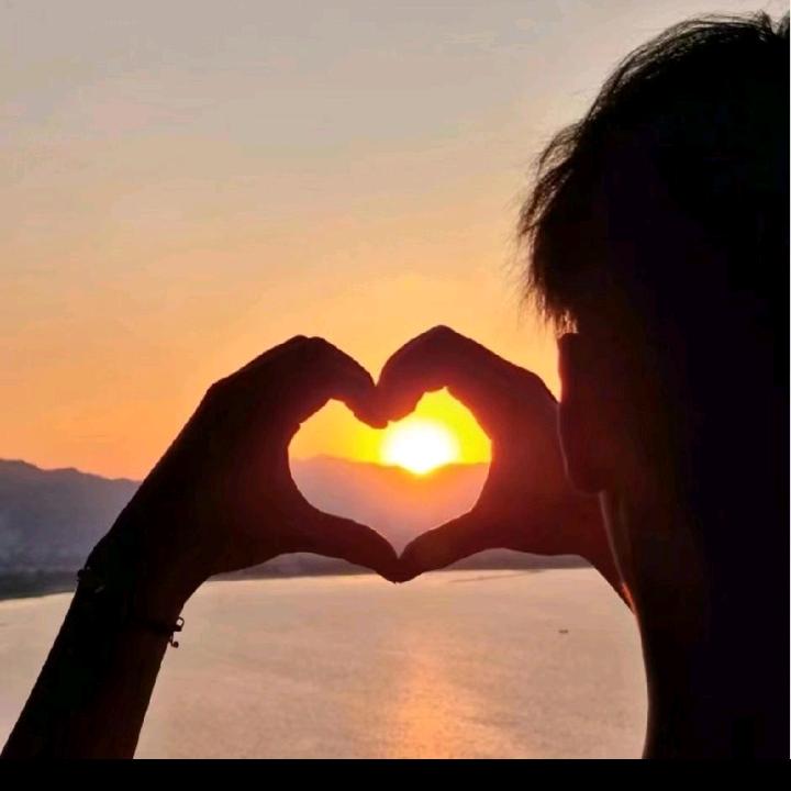 你们不要永远相信爱情