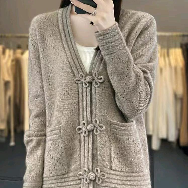 馨怡毛衣编织部用户量身定制各款羊绒羊毛衫