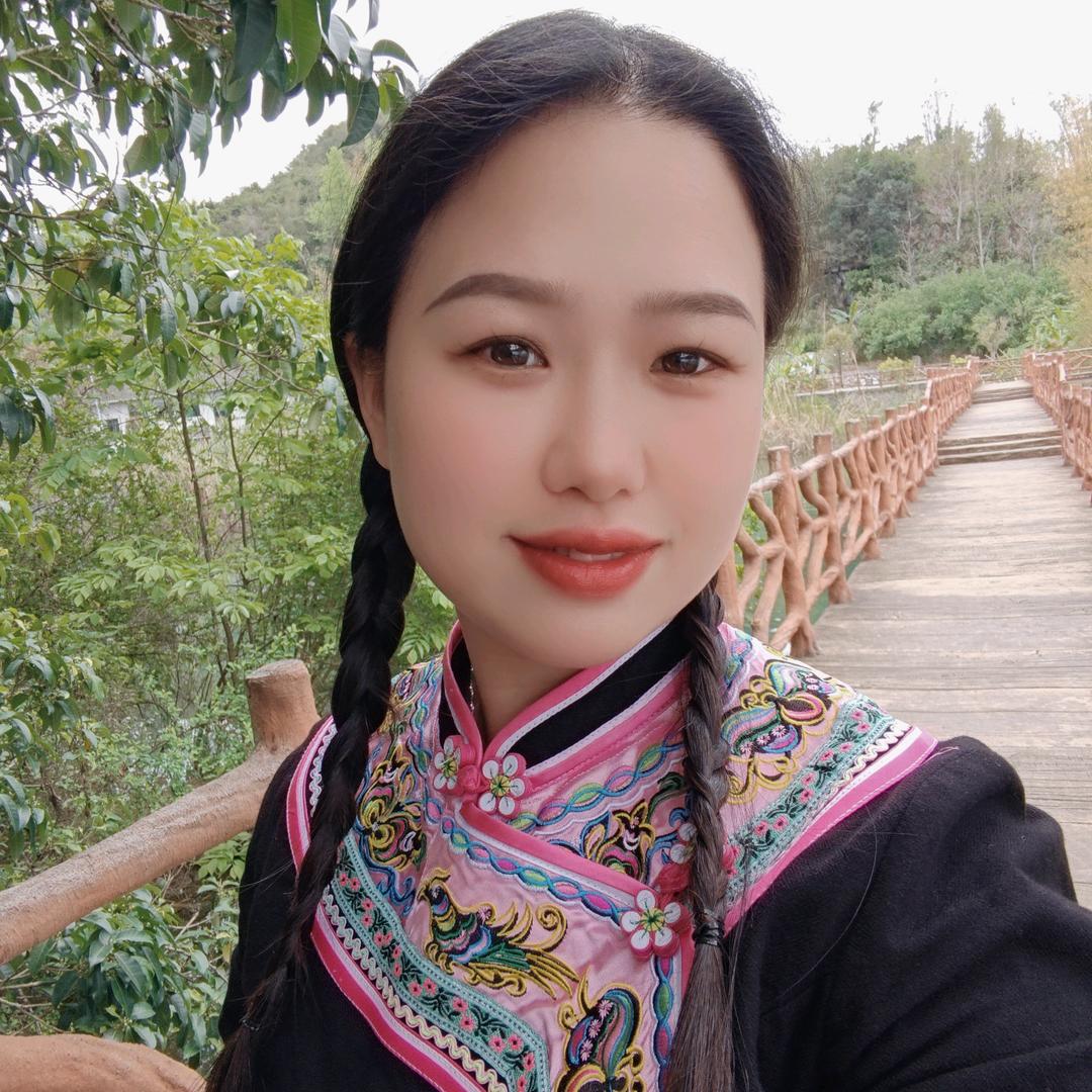 阁楼里的小花
