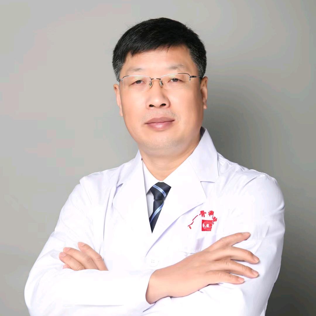八一骨科初哲峰主任