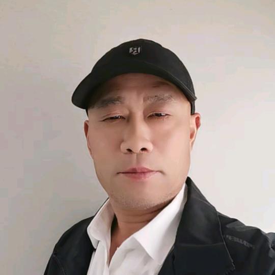 尊重是相互的，你敬一尺，我还一丈