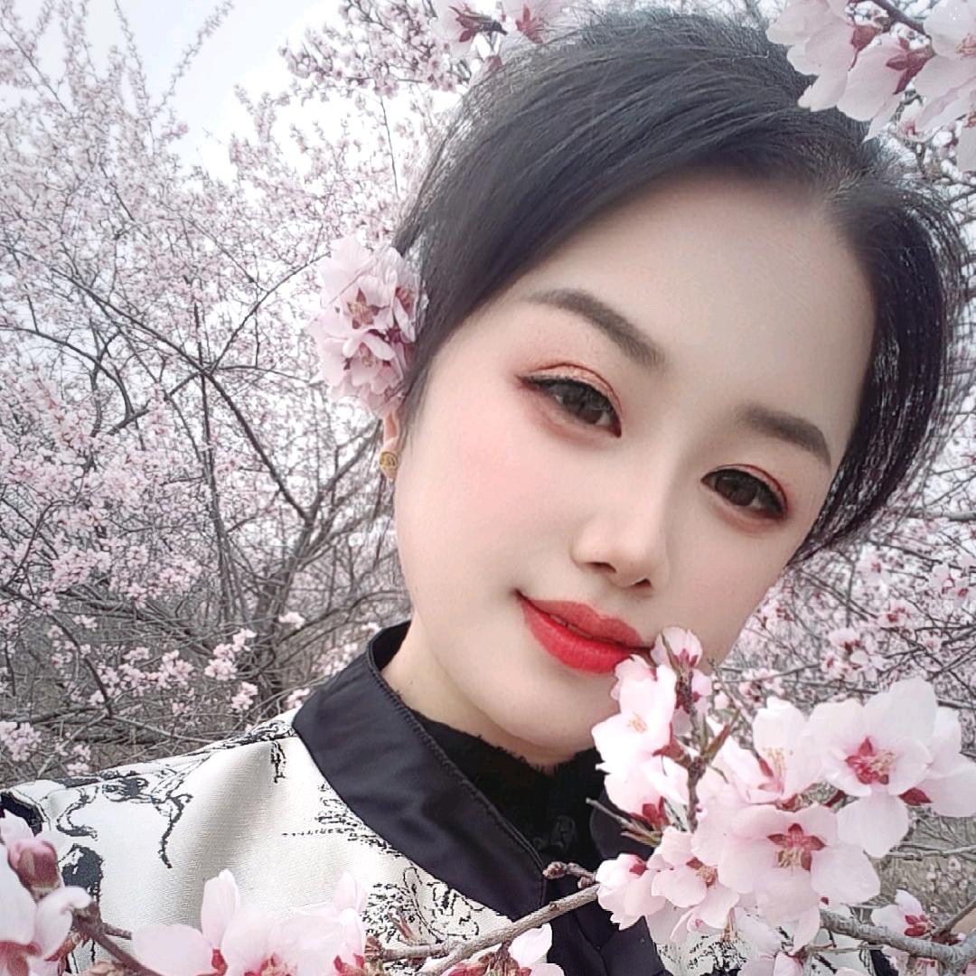 巩莫愁
