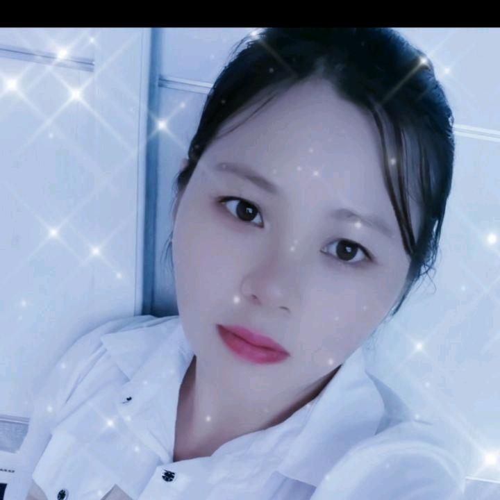 🥀এ᭄笑看红尘🌹