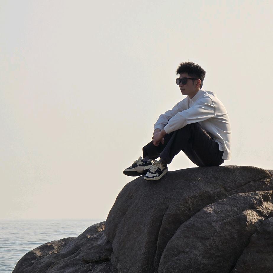 一只小英༼་ཅ་༽