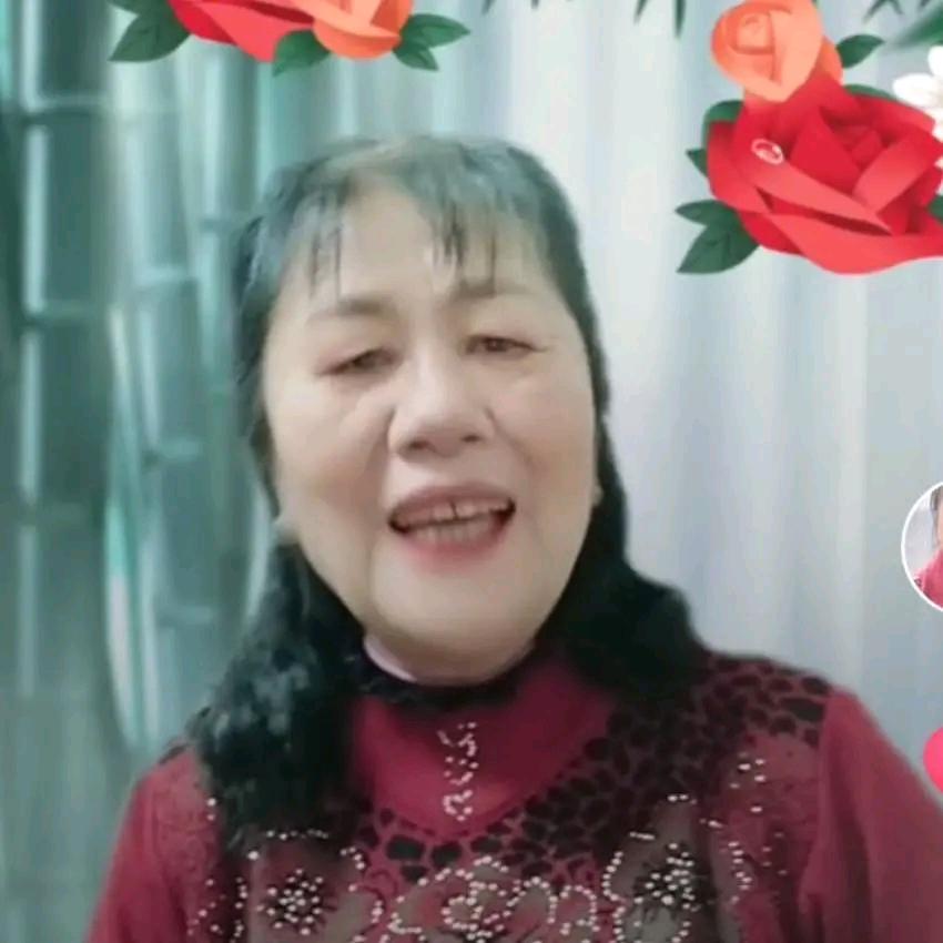 江样连，73岁龚家老奶奶，爱唱黄梅戏，
