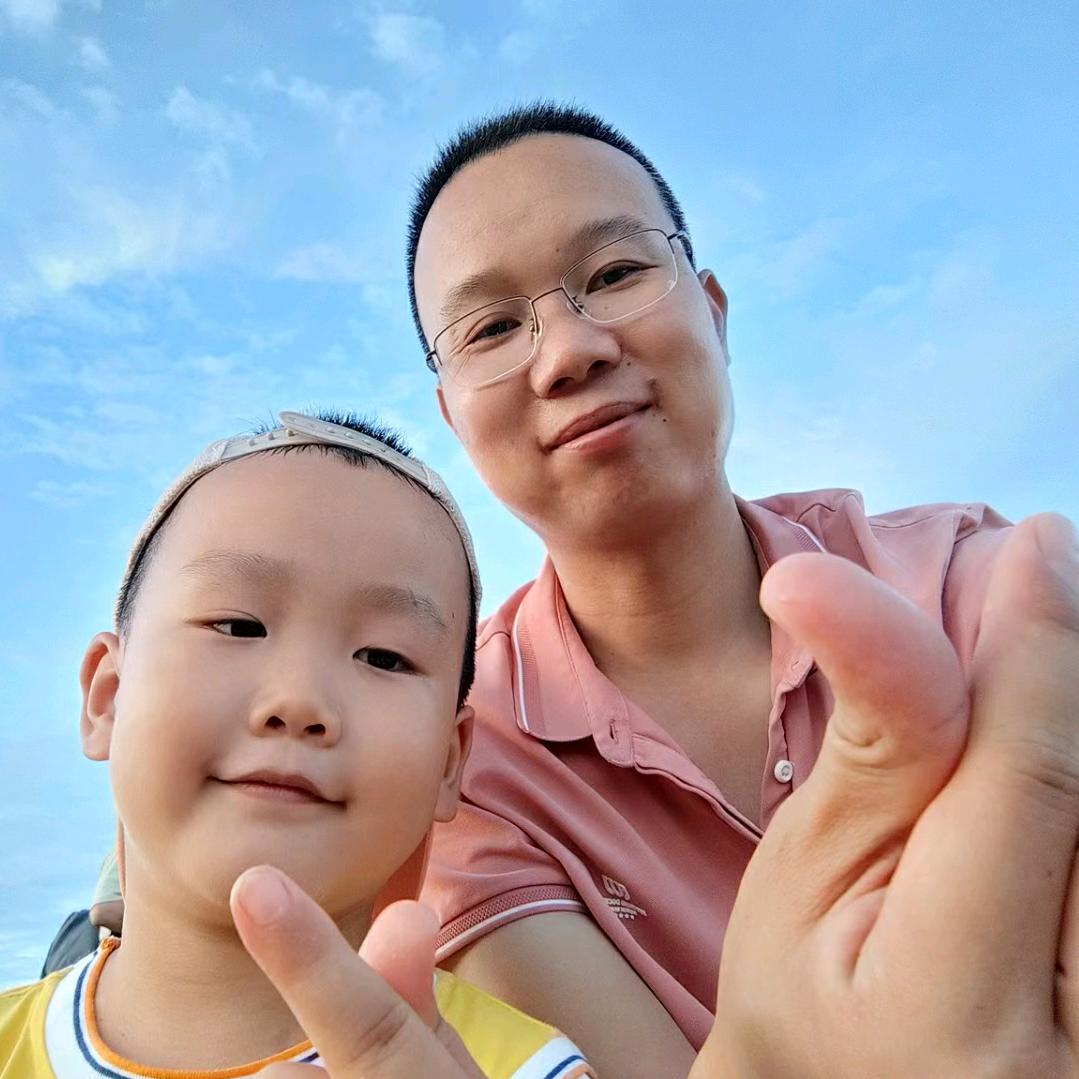 阿Q哥微胖衣帽间橱窗