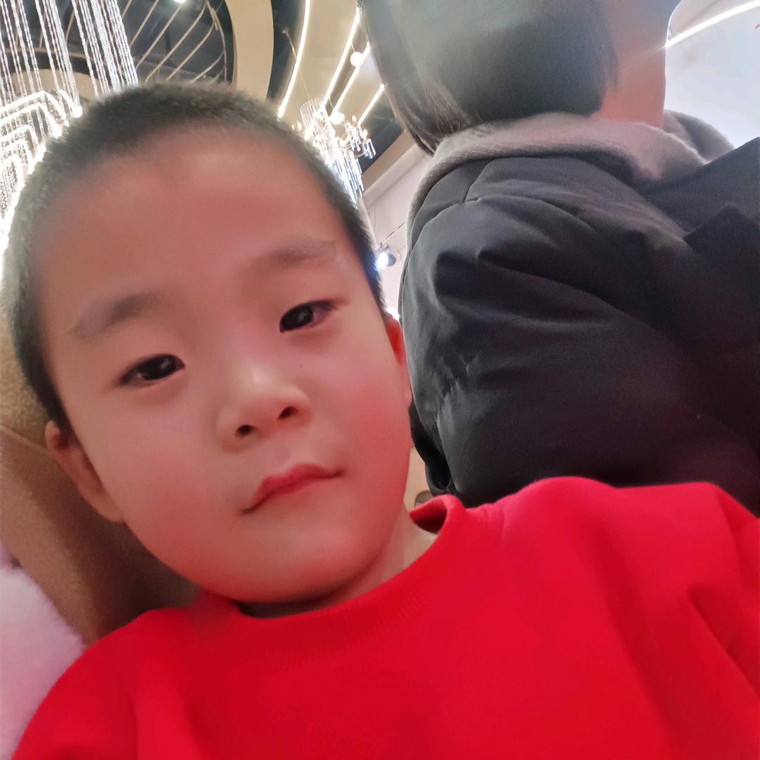 张燕ヾ(❀╹◡╹)ﾉﾞ❀~