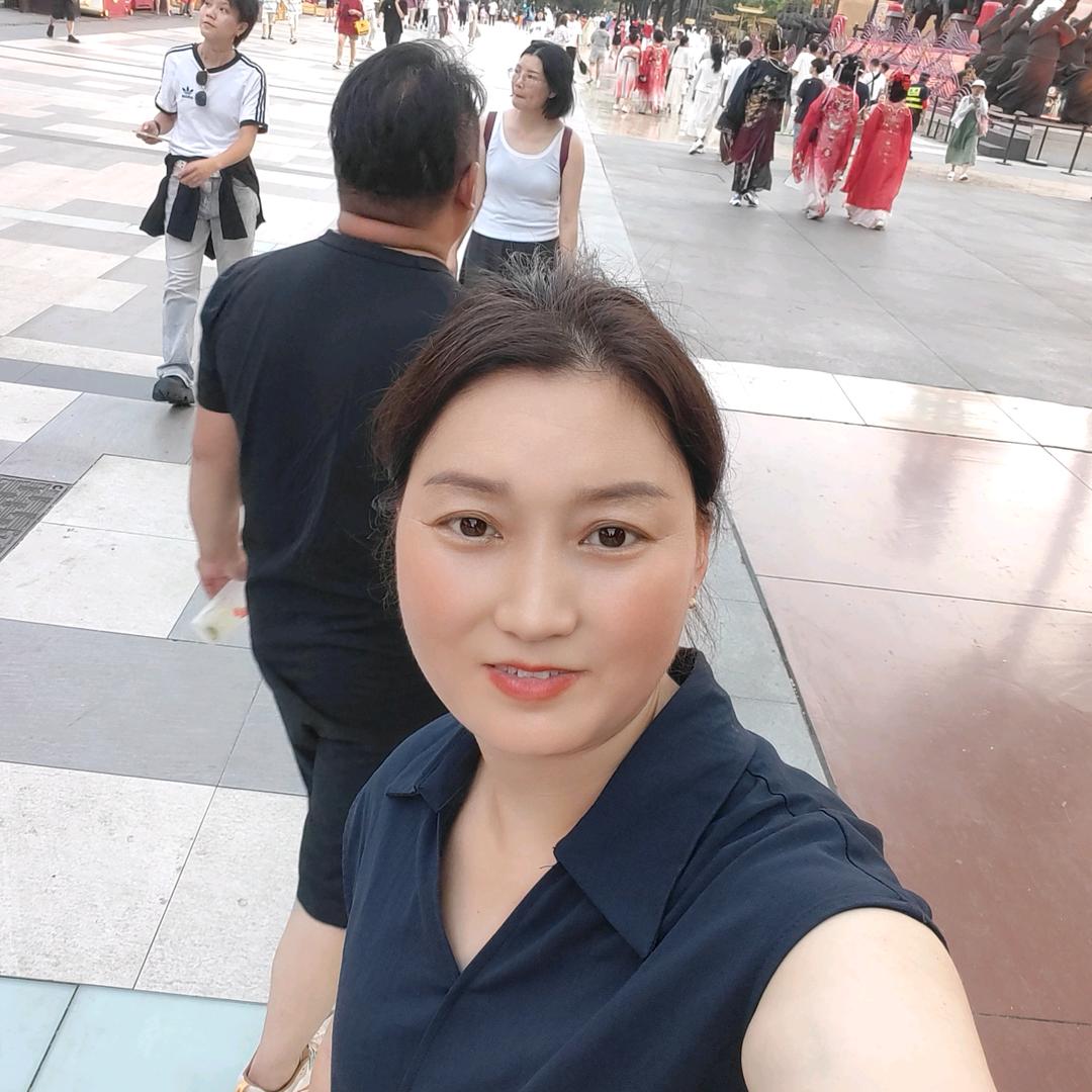 浩伊