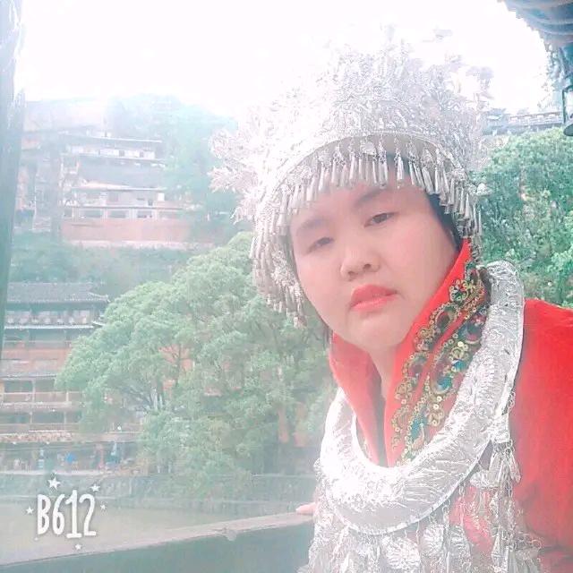 敏敏（王）
