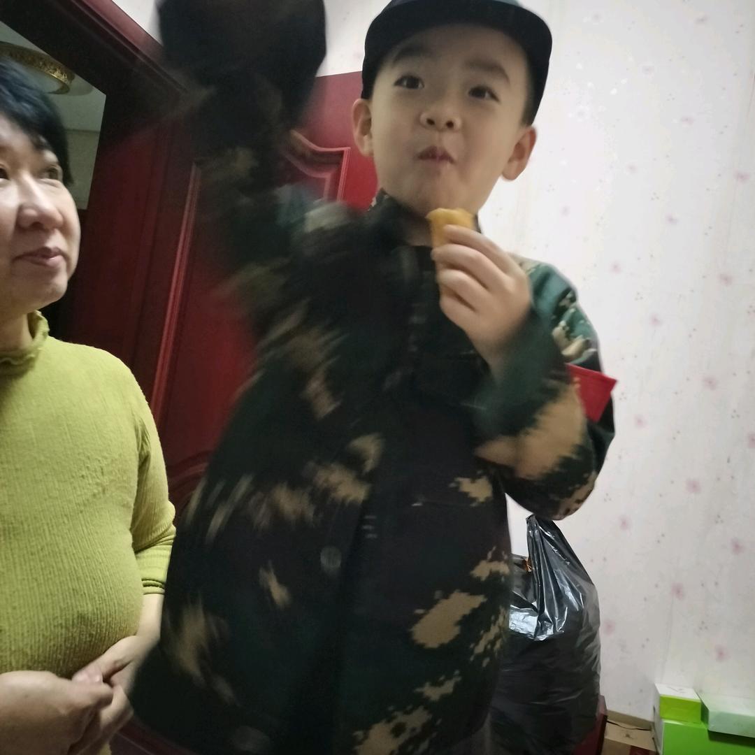 老吴🏇烤鱿鱼🦑老军营店挣钱买路虎