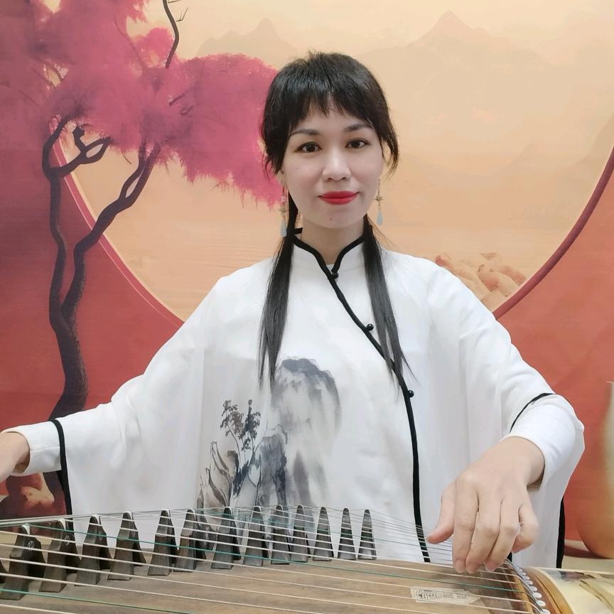 桃桃古筝