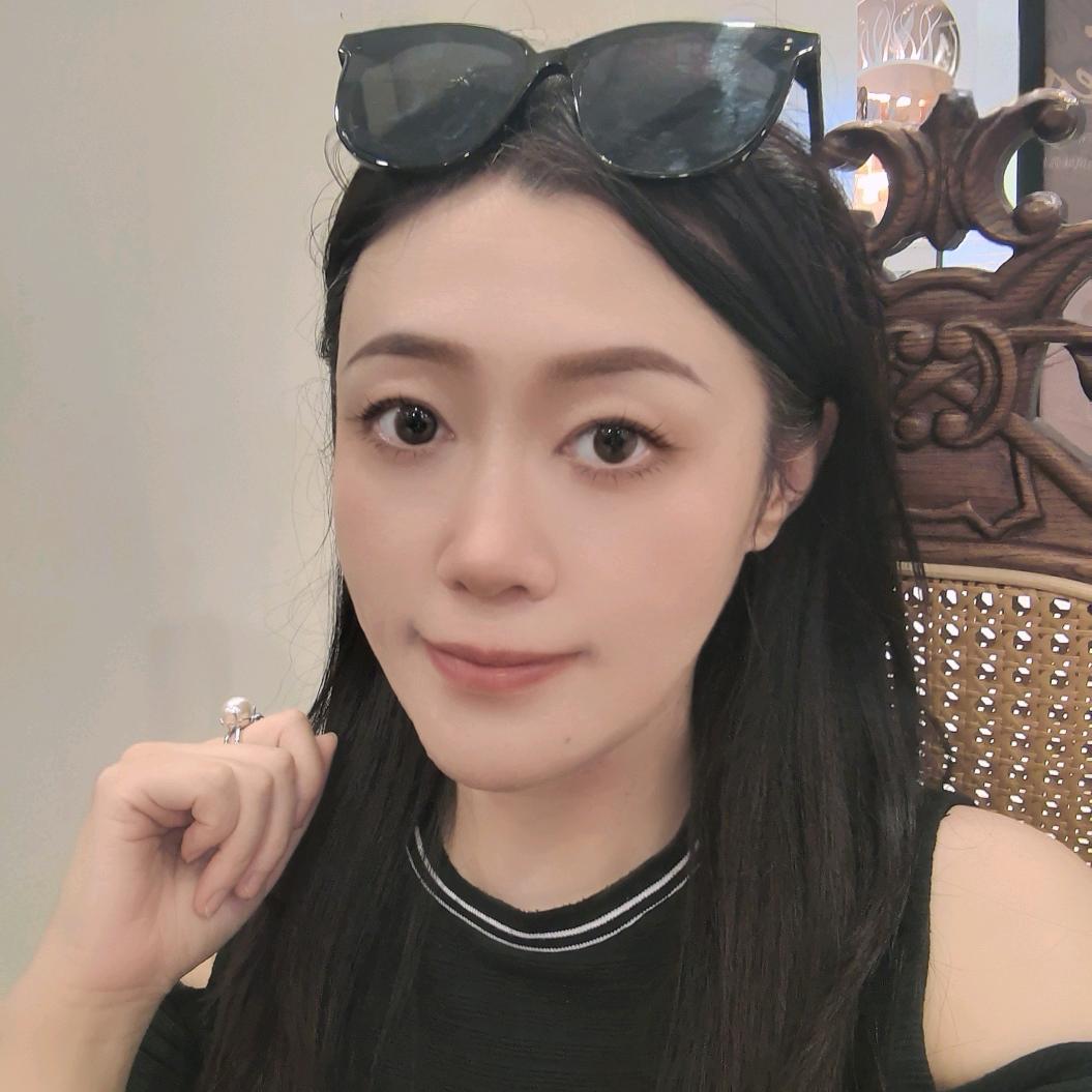 👑戴戴女王👑