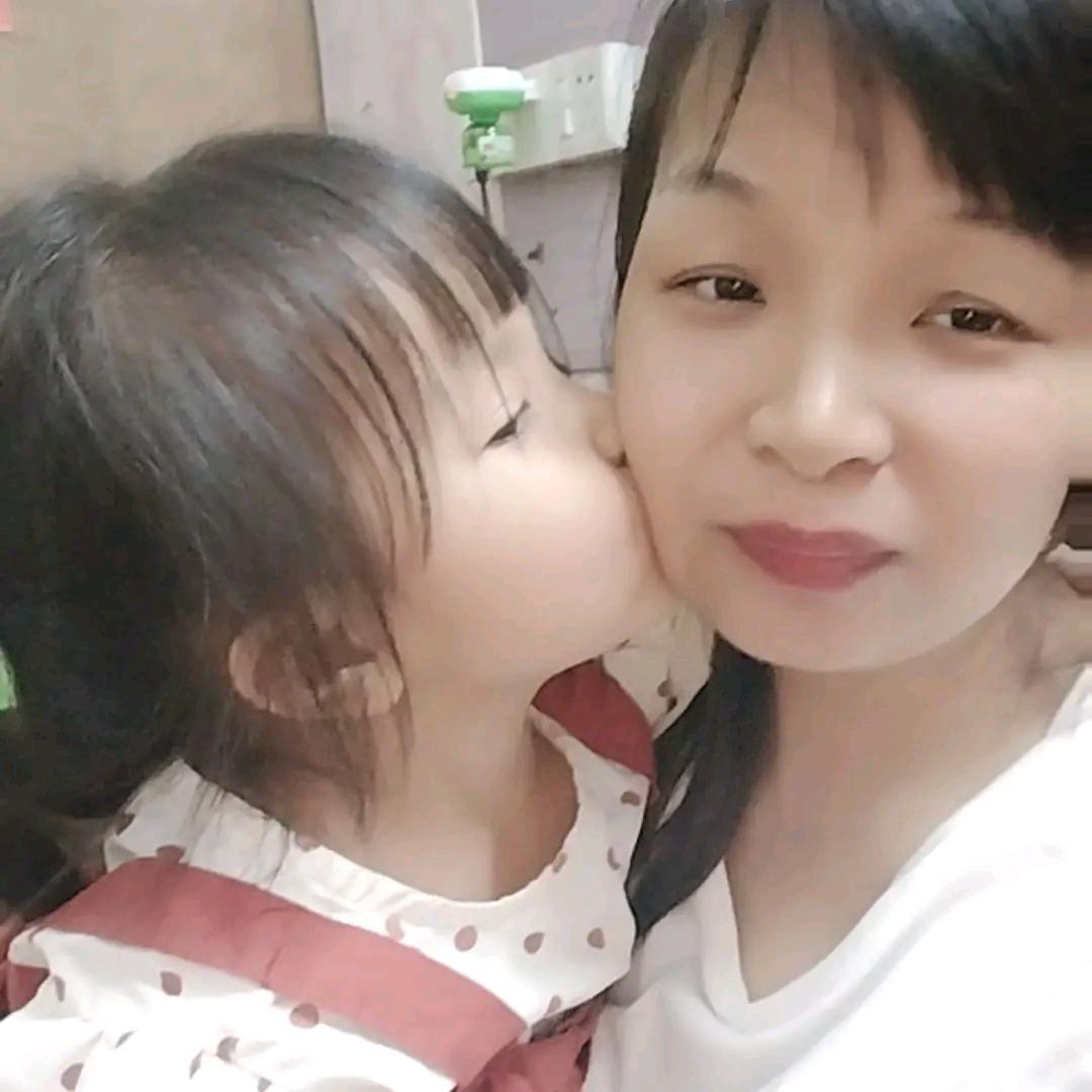 单身妈妈带三娃