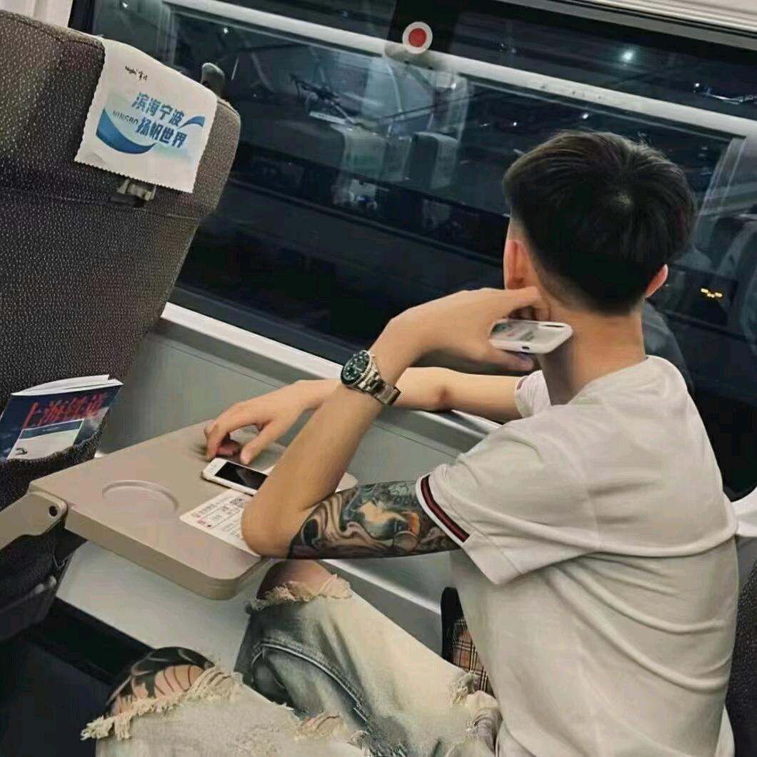 旭百萬.⚜️