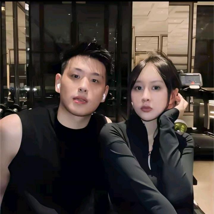 秦磊【爆款穿搭】