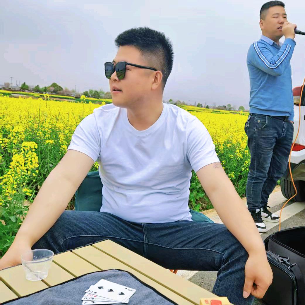 杜静、