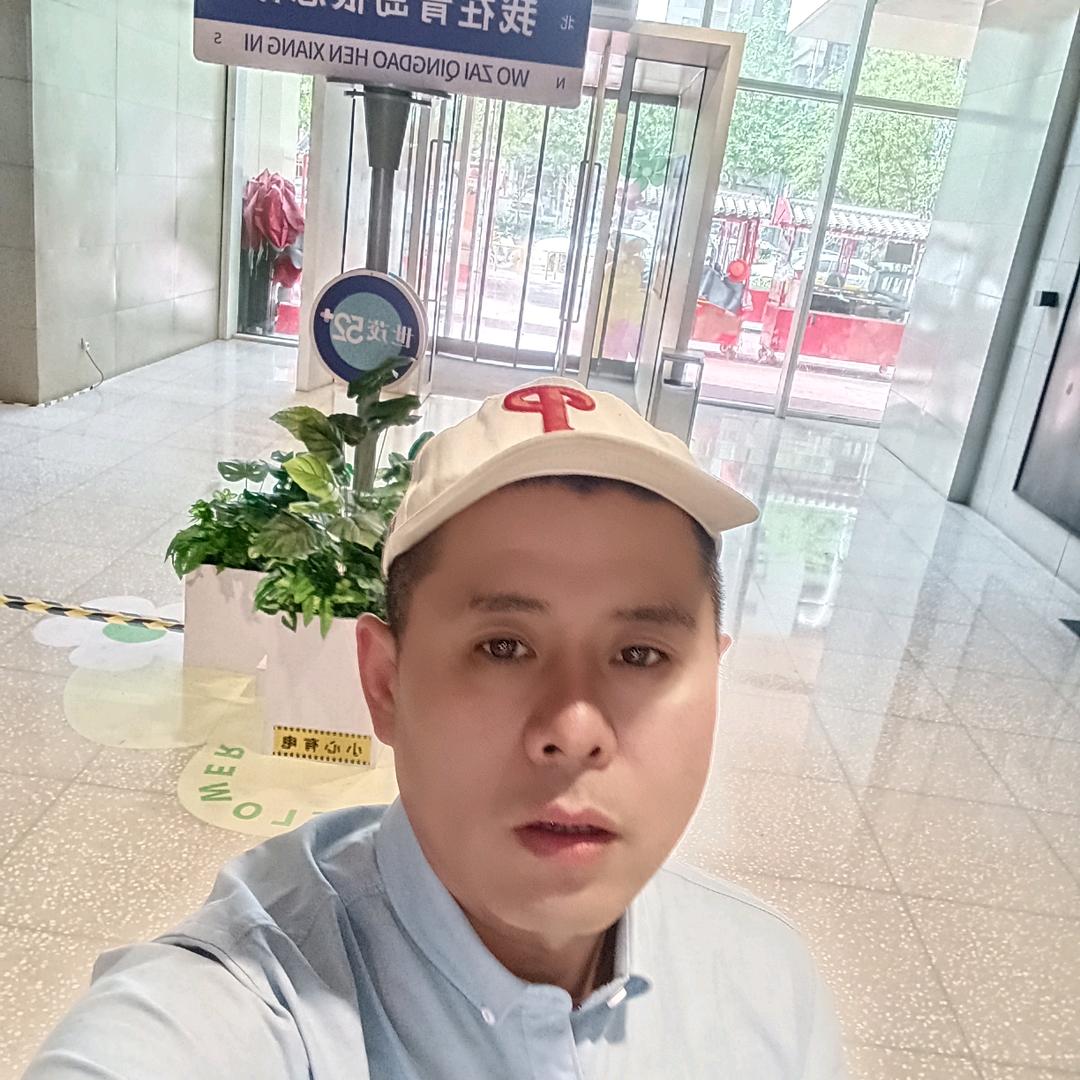帅气小师哥