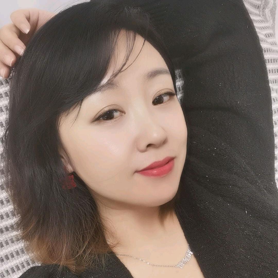 艳姐化妆间