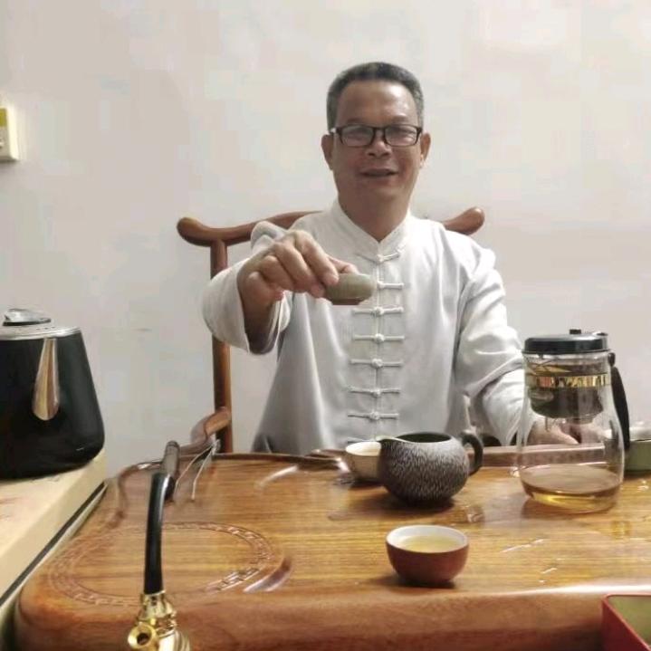 庞先生