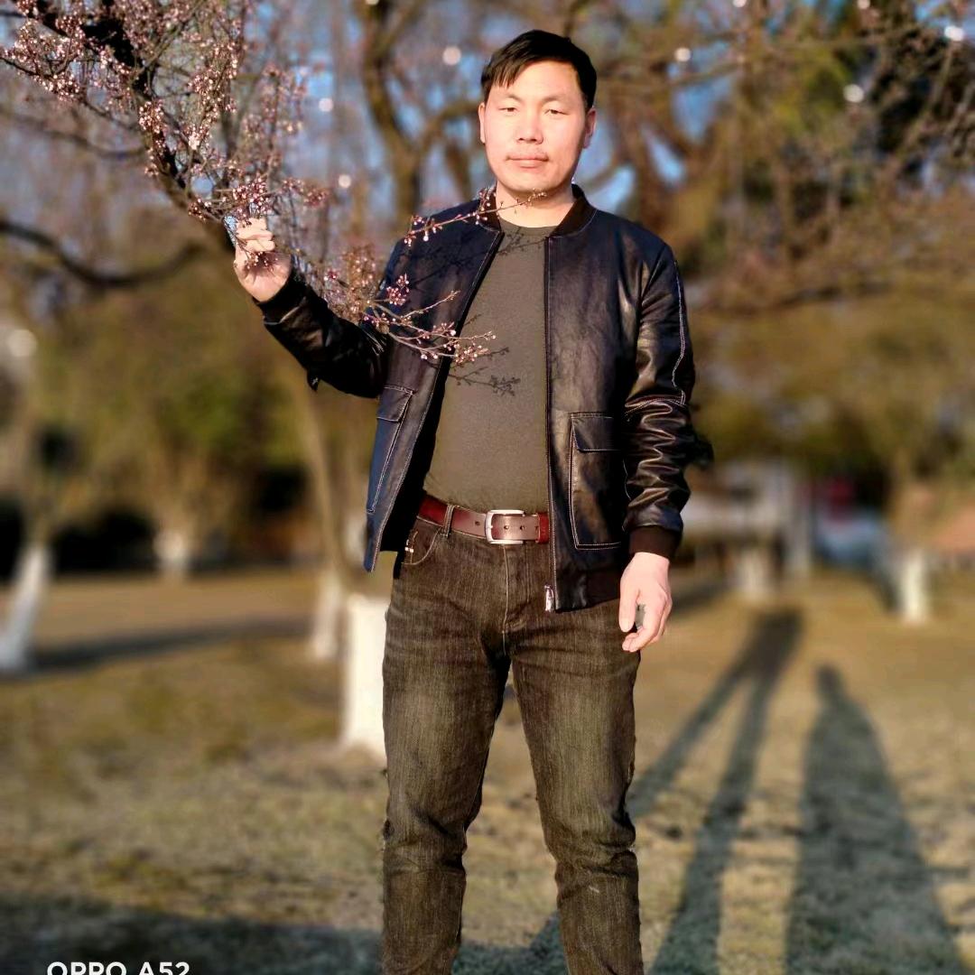 锦绣庄《蚕丝被，鹅绒被，大豆被》
