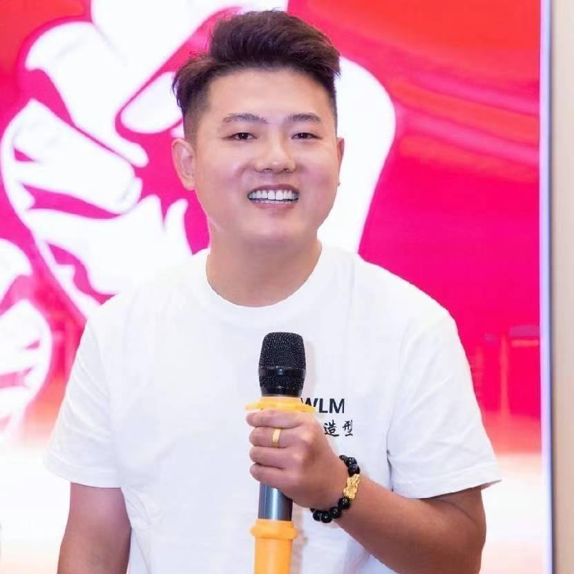 贵阳阿松男士定制假发