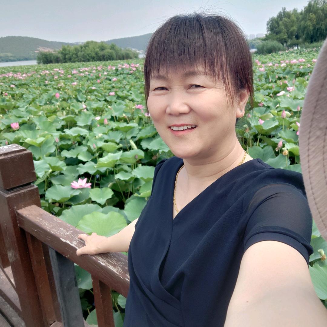 张莉