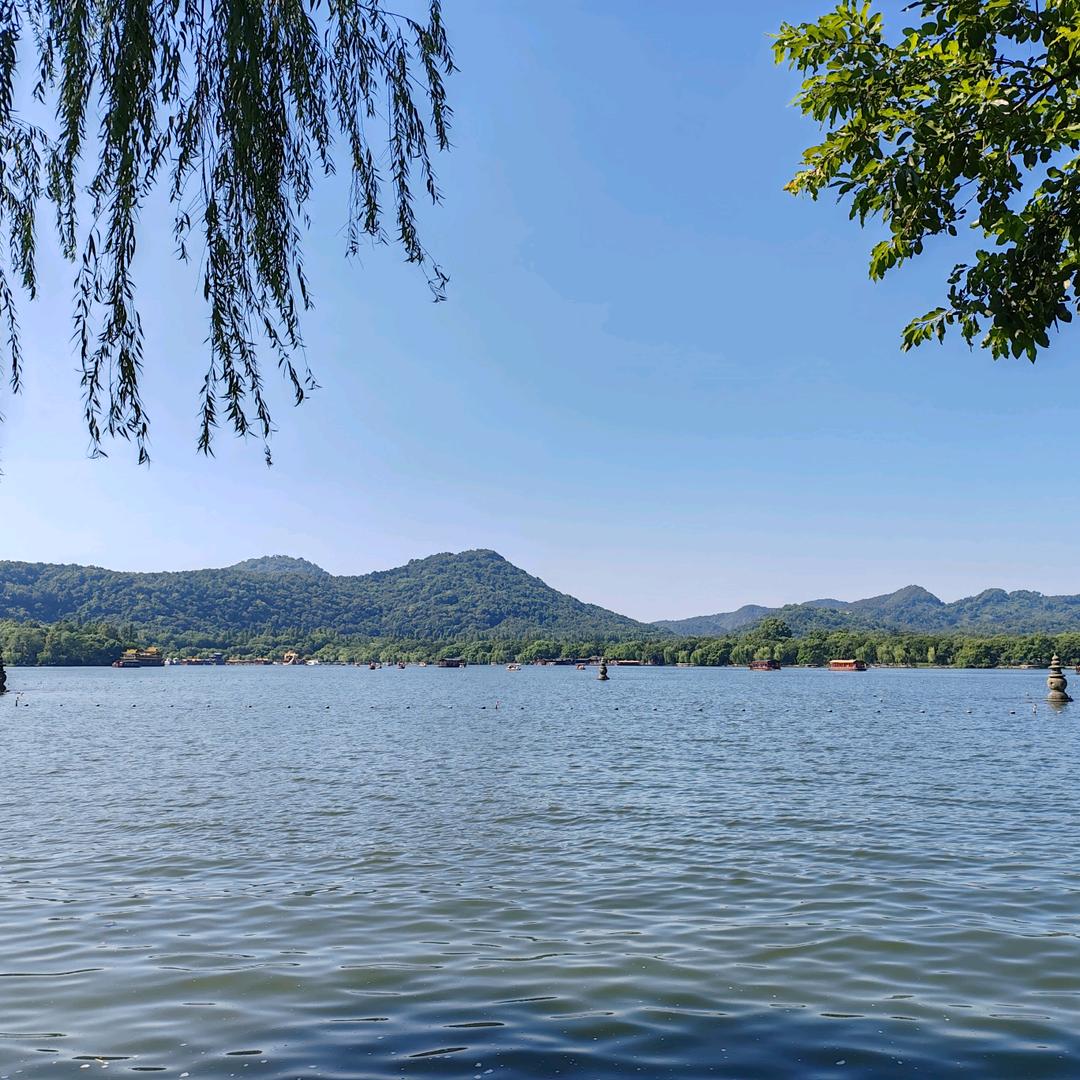 亿点幸福(⁎⁍̴̛ᴗ⁍̴̛⁎)