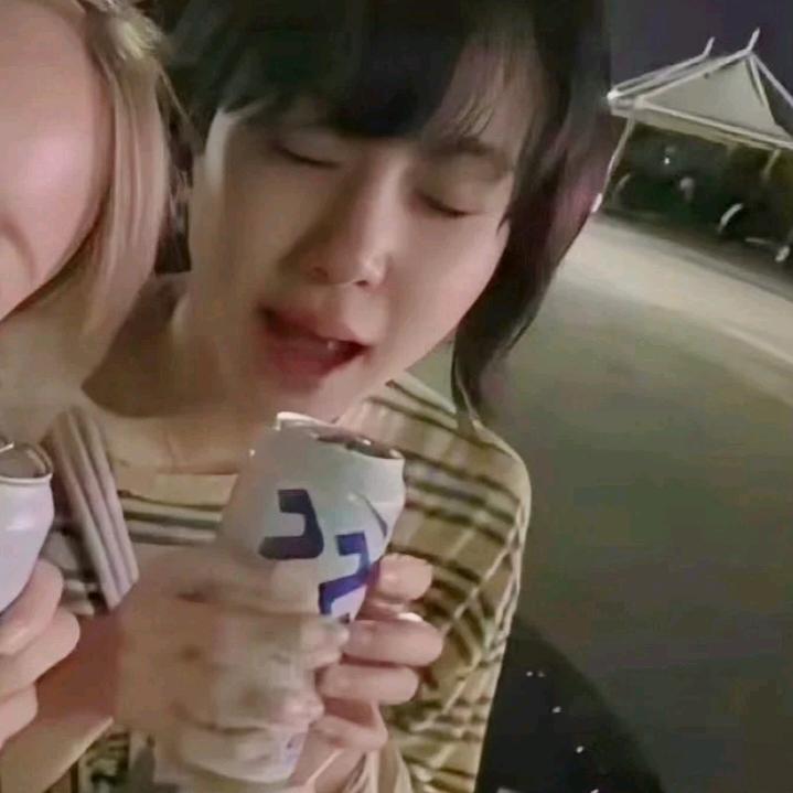 圆圆然𖠚ᐝ