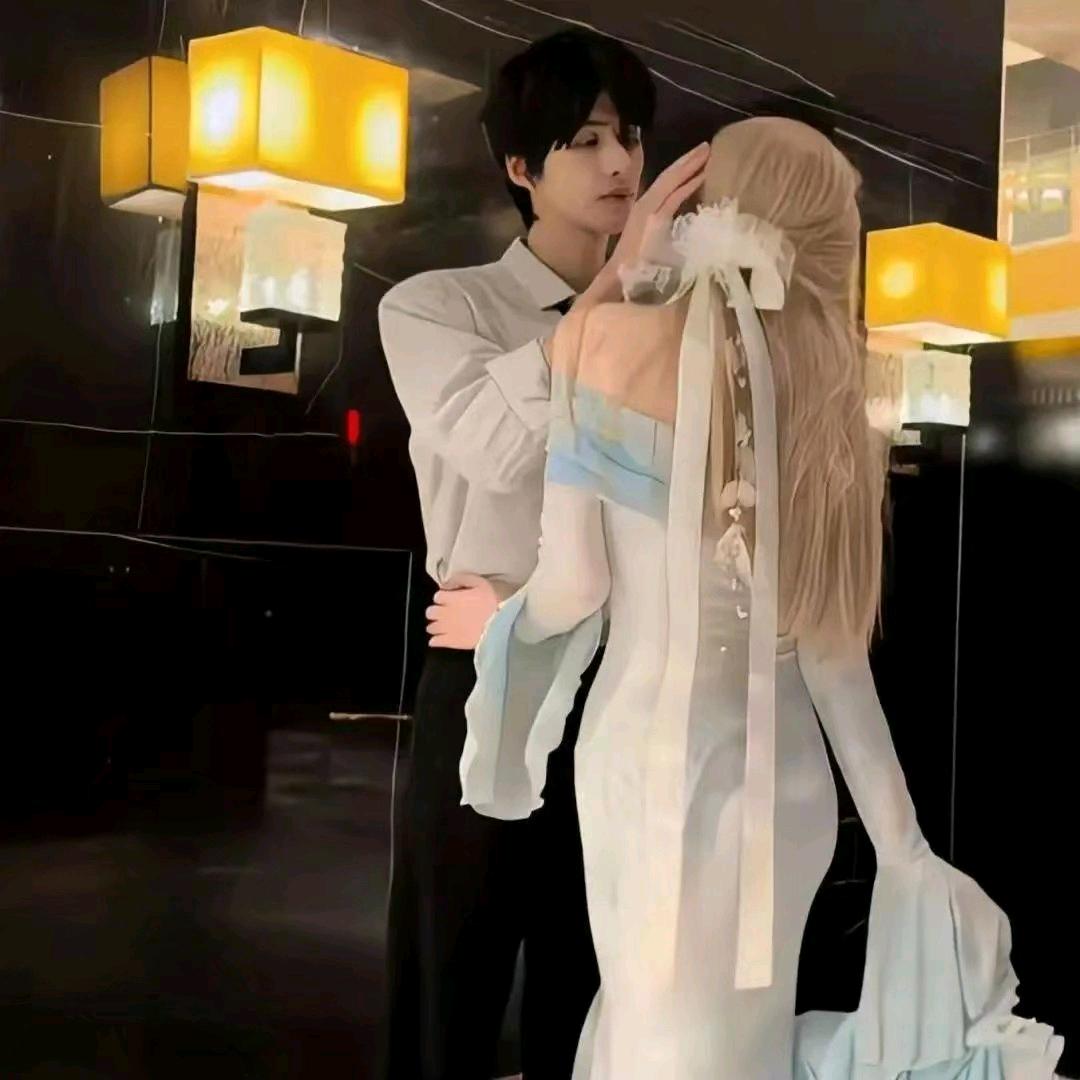 瑜.