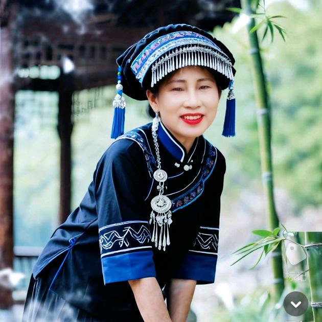 姐很拽