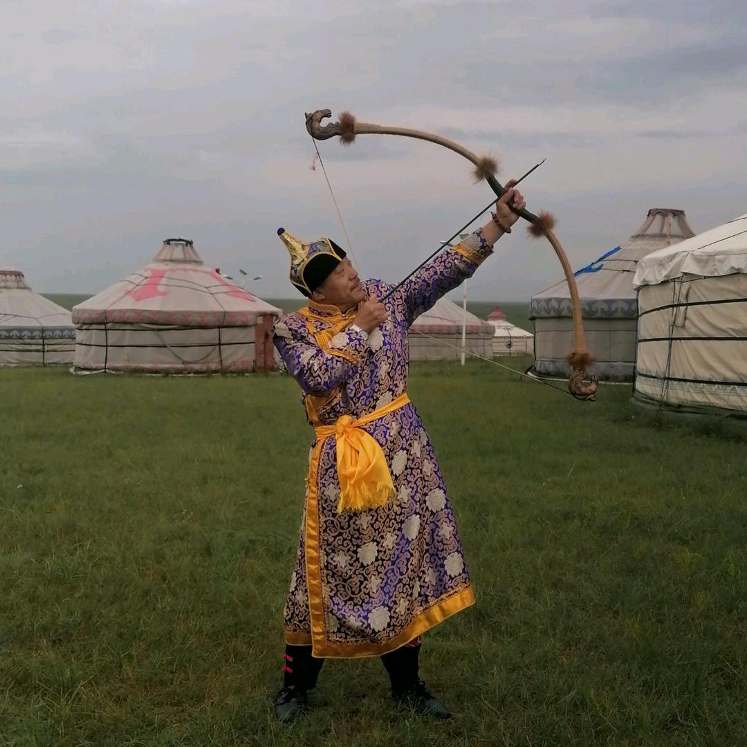 霸气十足的老爷们