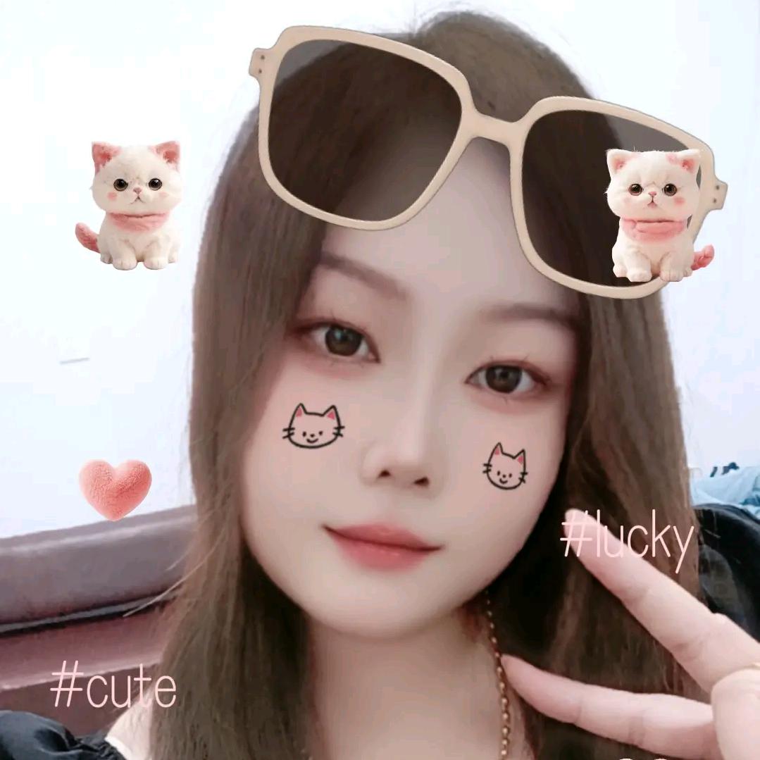 小默默😘