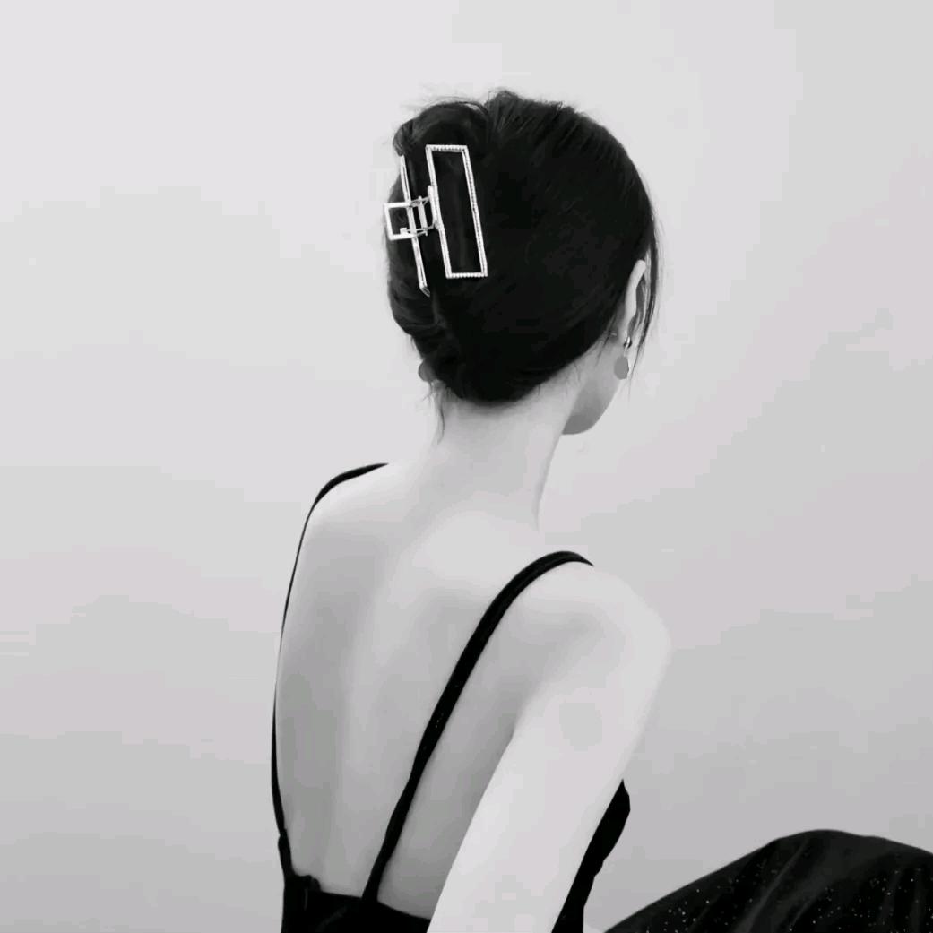 ㅤㅤㅤ农村小英ㅤㅤㅤㅤㅤㅤ
