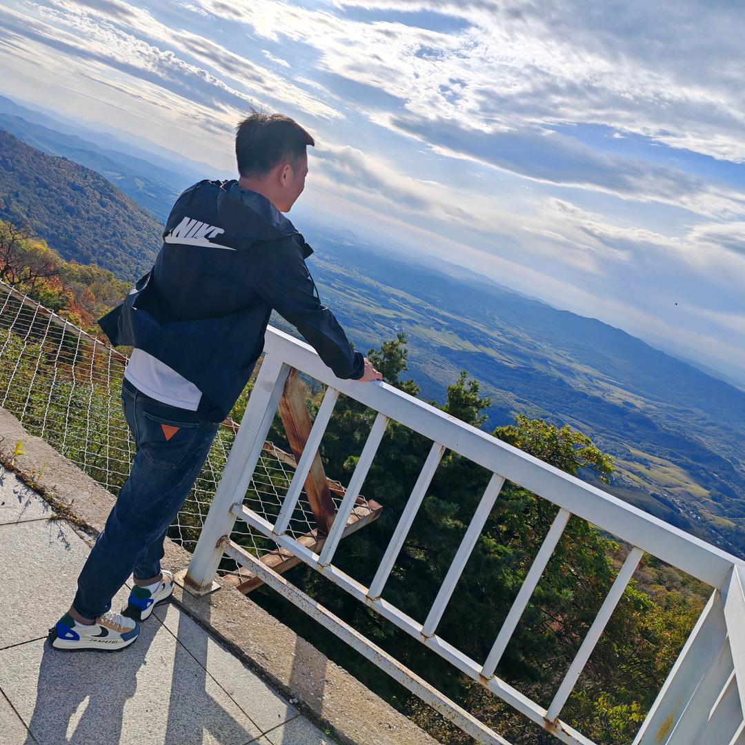 实践贴膜  车饰界汽车贴膜官方号