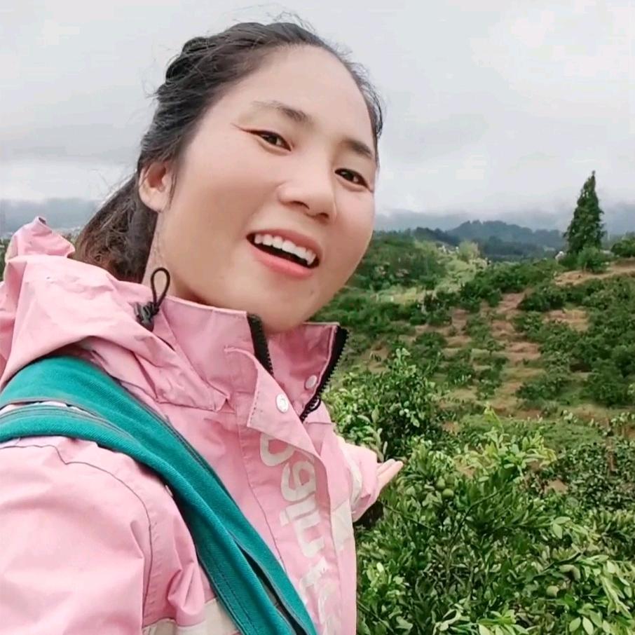 细妹在奔跑