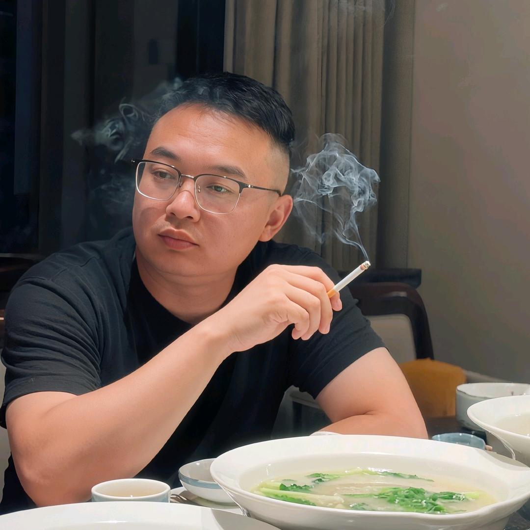周鹏