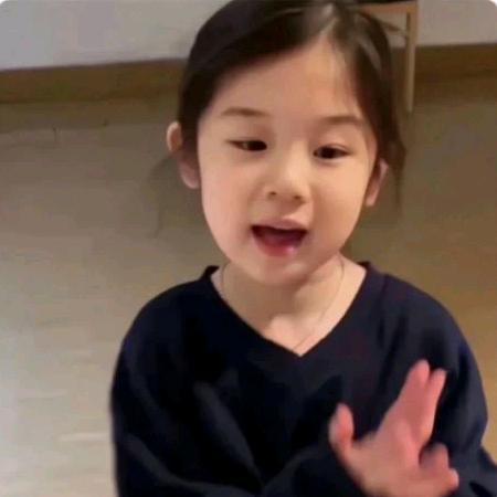 只吃草莓尖尖🍓