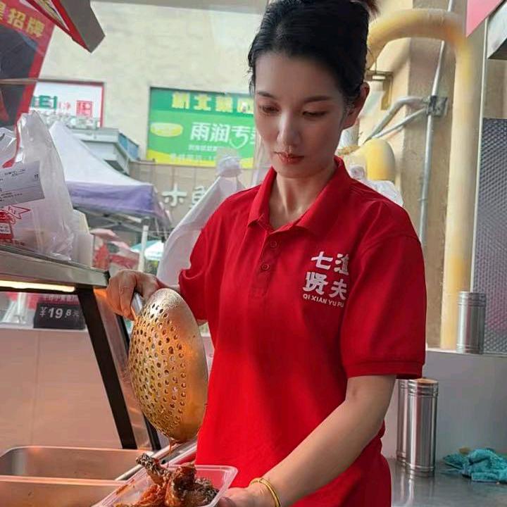 慧姐的酥鱼小店
